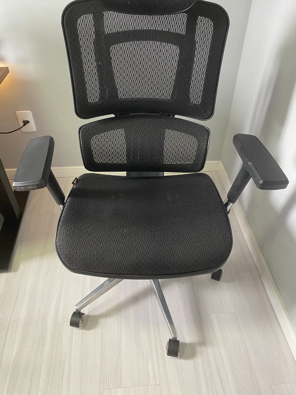 Cadeira de Escritório Ergonômica DT3 Helora