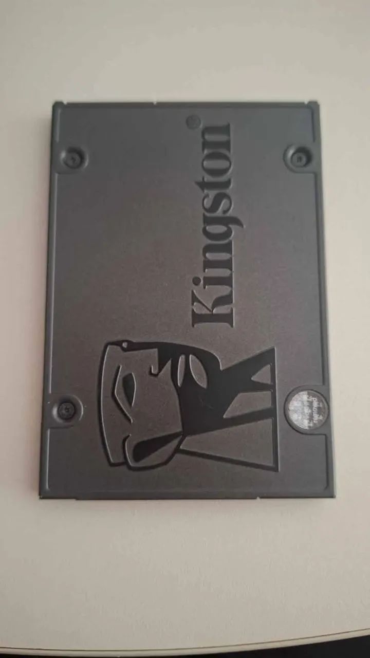 SSD Kingstone 240 gb - Usado