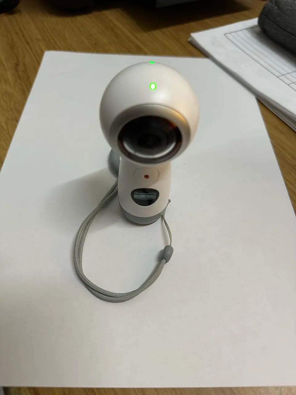 Câmera 360° Samsung Gear 360 Sm-r210 Bluetooth/wifi Branca