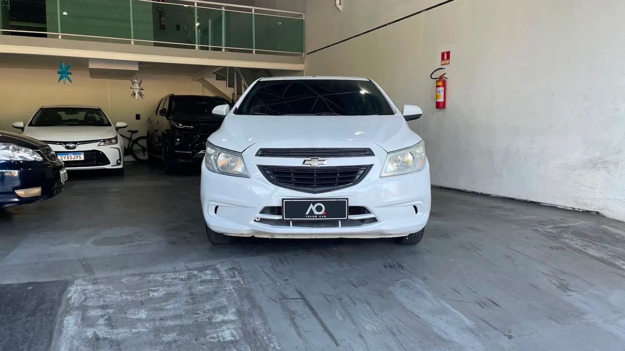 Chevrolet Onix ONIX HATCH LS 1.0 8V FlexPower 5p Mec. 2016