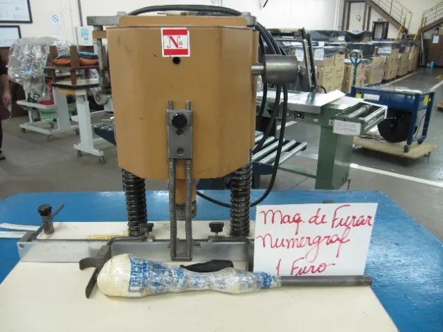 MAQUINA DE FURAR NUMERGRAF - 1 FURO