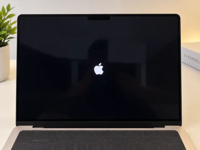 MacBook 5 pro CHIP M5 Pro 1 TB - Foto 3