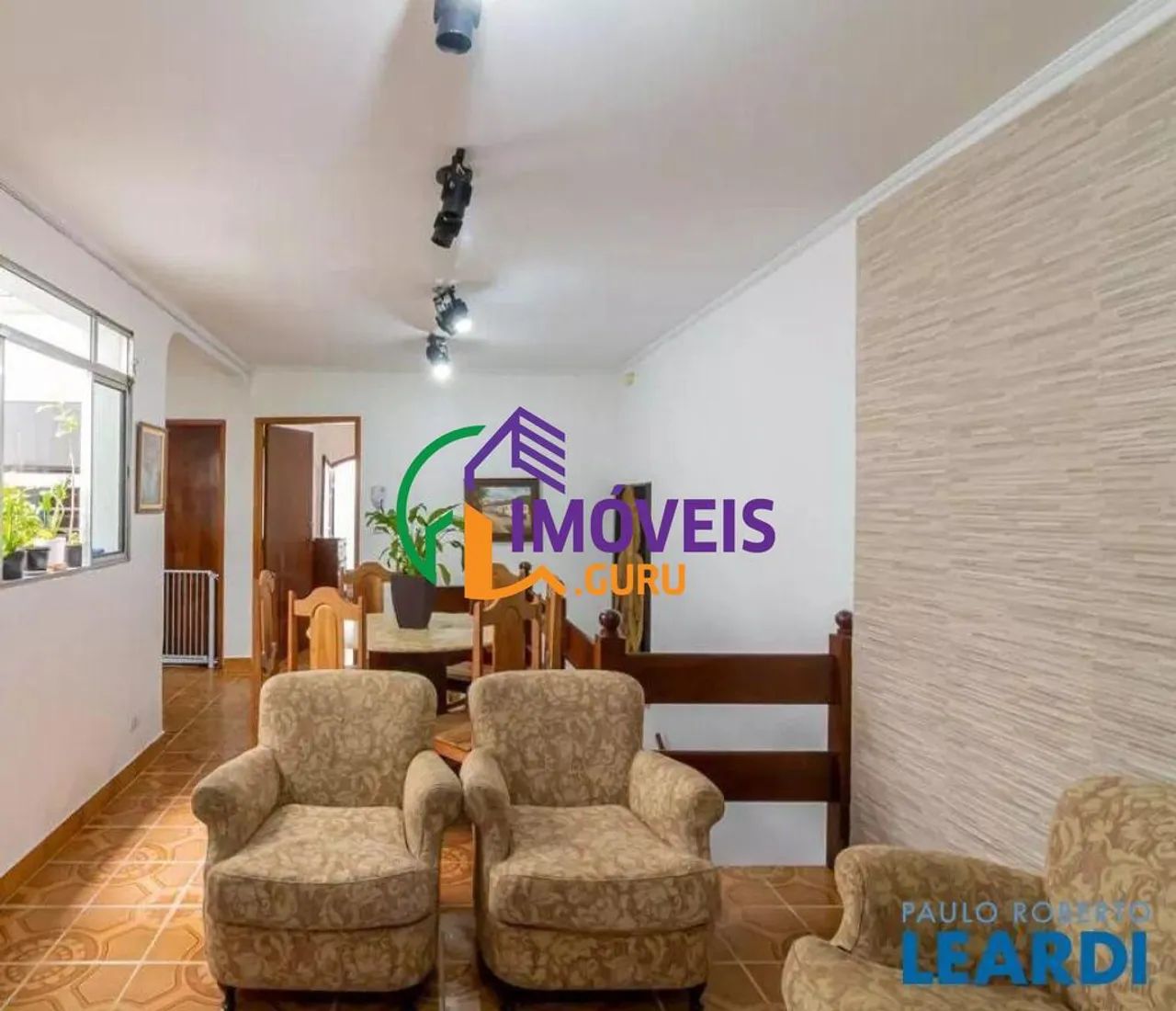 CASA ASSOBRADADA - CAMBUCI - SP