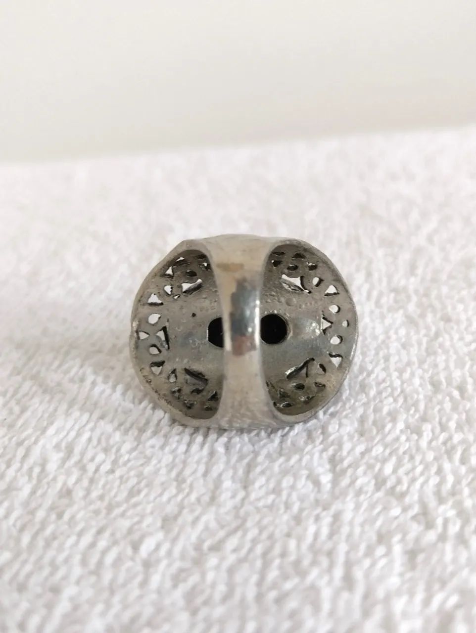 Anel Vintage com Pedra Negra Oval (Estilo Ônix) - Foto 4