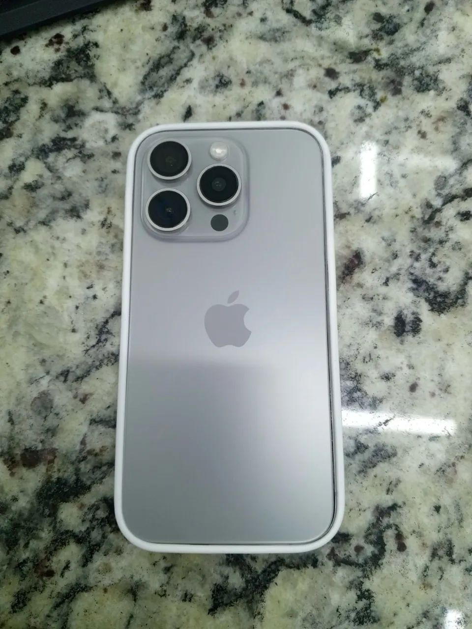 iPhone 15 pro - Foto 2