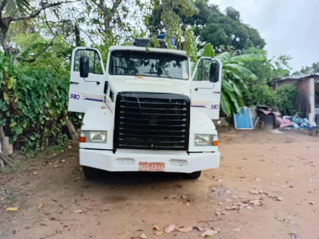 Caminhão Volvo 340 - Foto 2