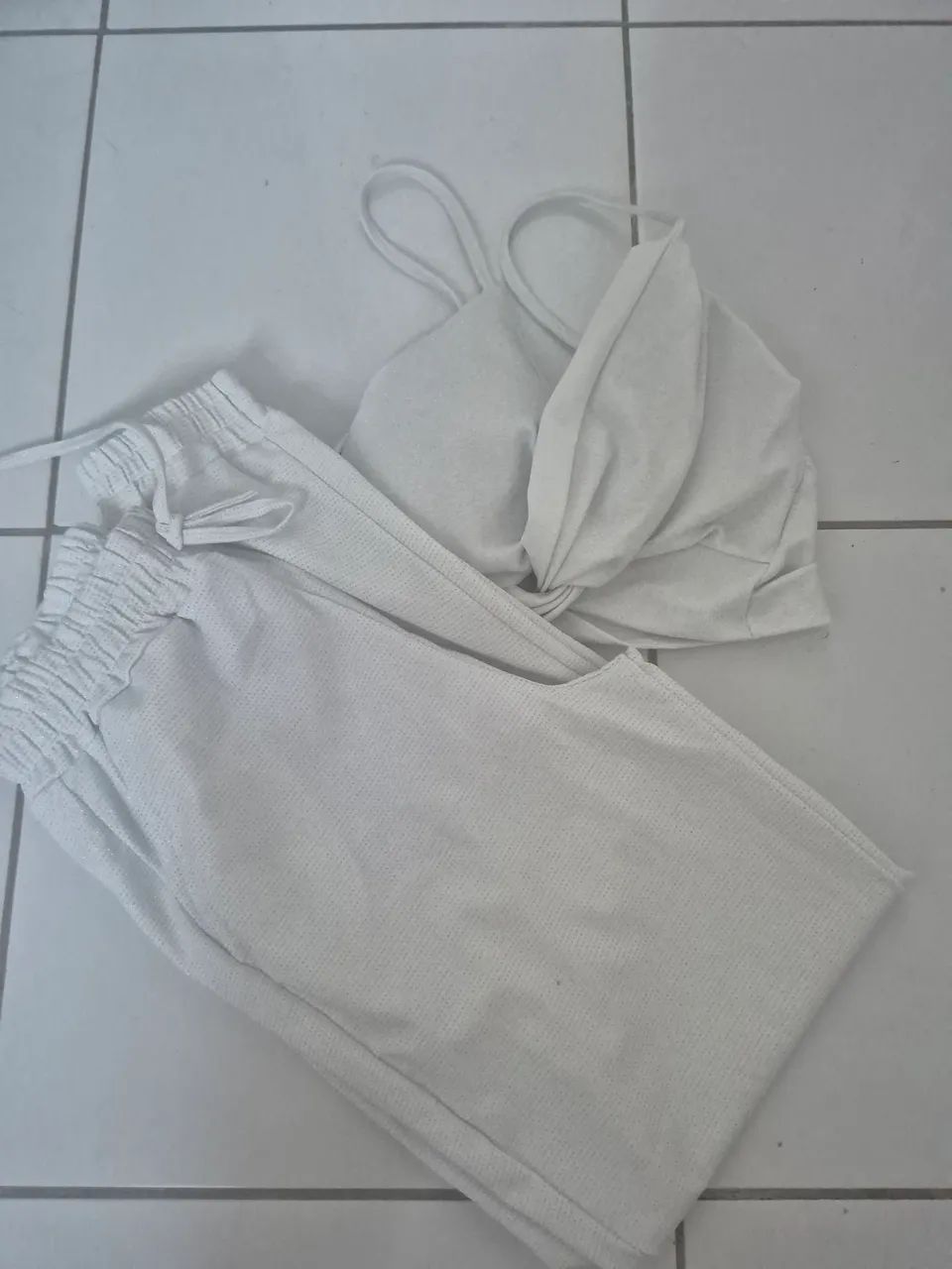 Conjunto branco veste 36 