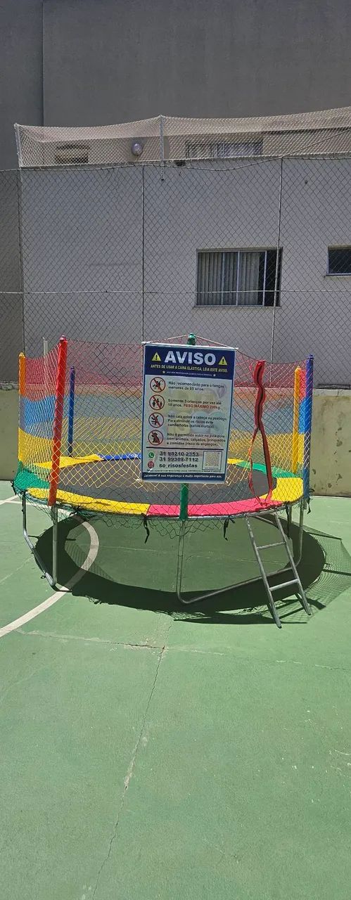 Cama elástica 3,05m e Piscina de bolinhas 2x2 metros - Foto 3