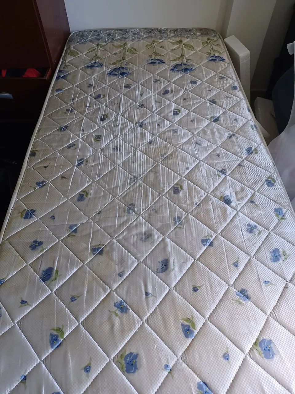 Cama Box de solteiro, usada, excelente qualidade  - Foto 2
