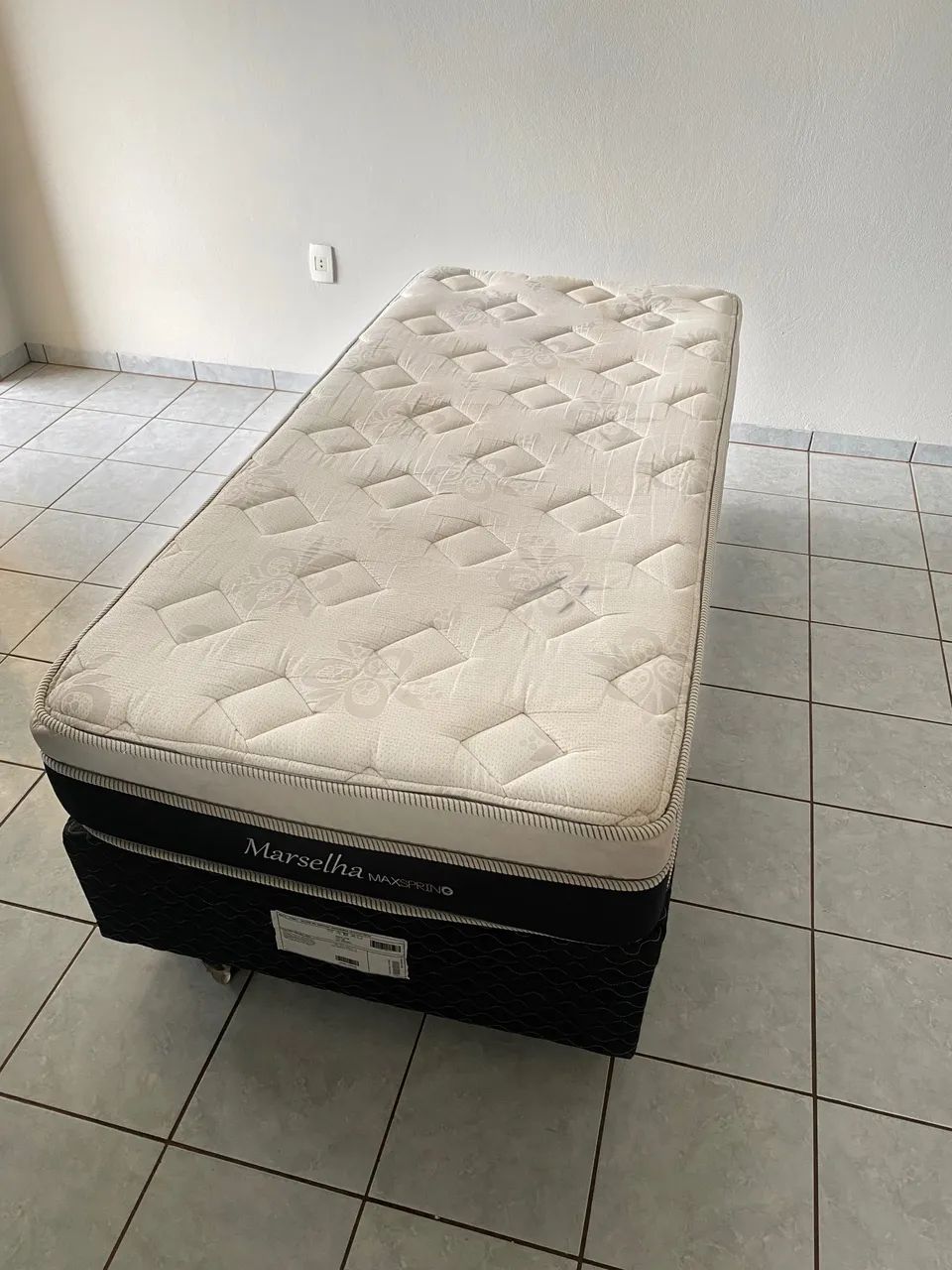 Vendo CAMA BOX SOLTEIRO - ENTREGO - Foto 3