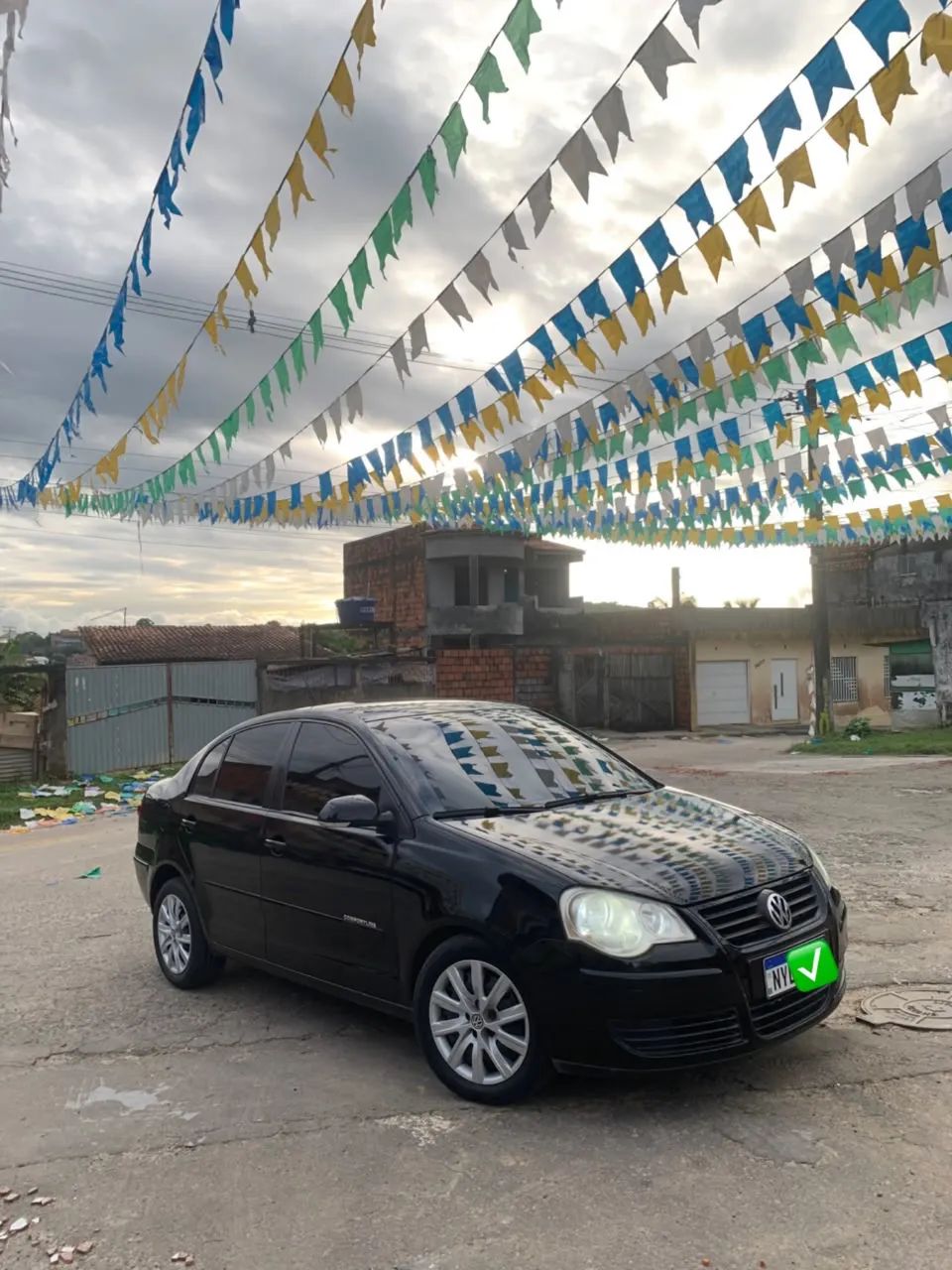 Volkswagen Polo Polo Sedan 1.6 Mi Total Flex 8V 4p 2011