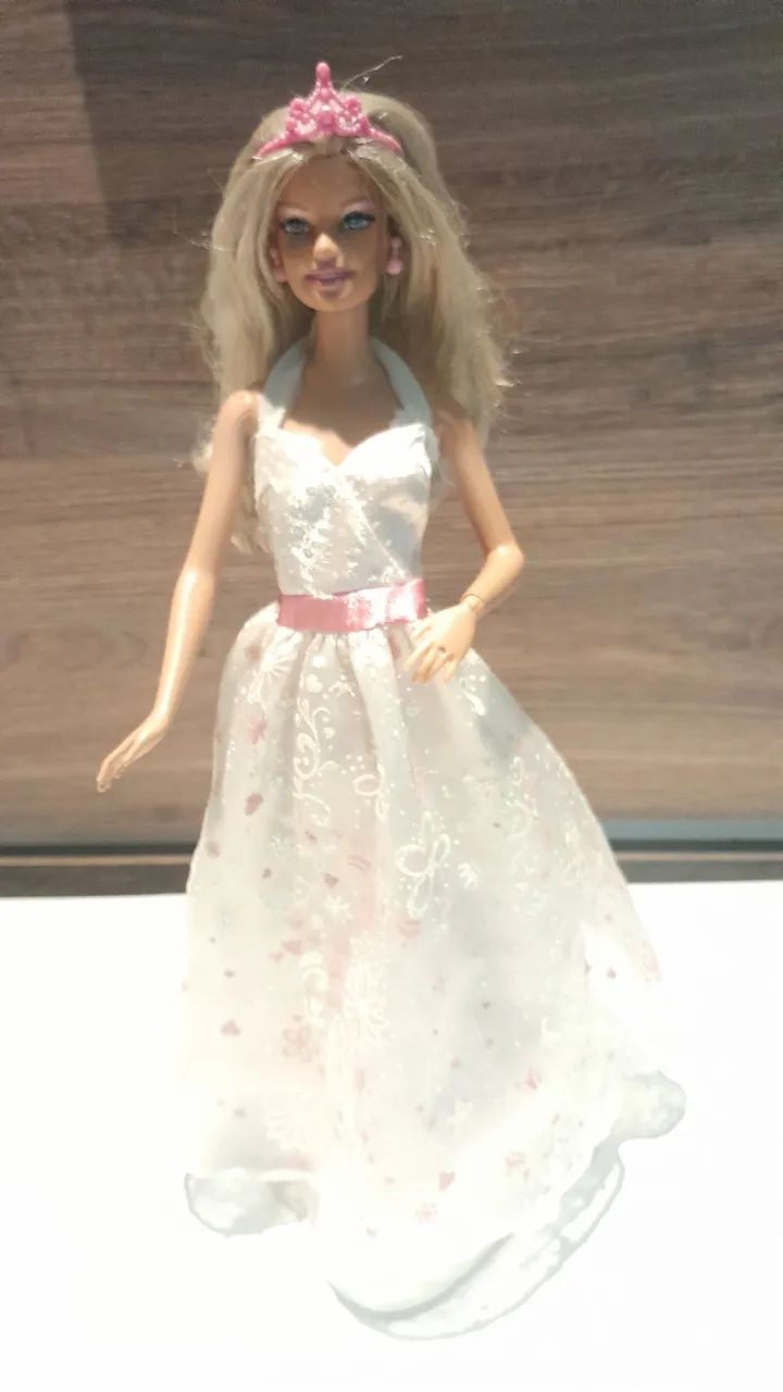 Barbie Noiva Mattel 2012
