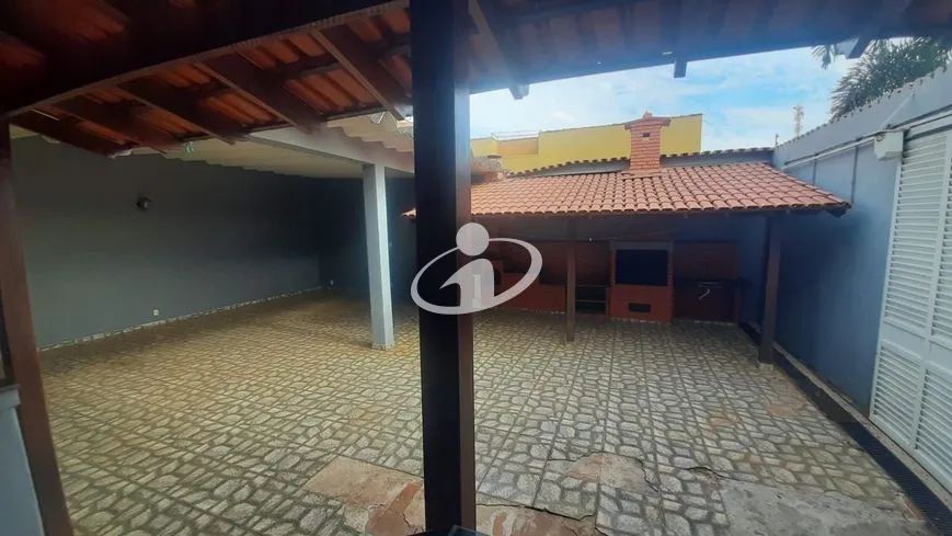 Aluguel Casa UMUARAMA
