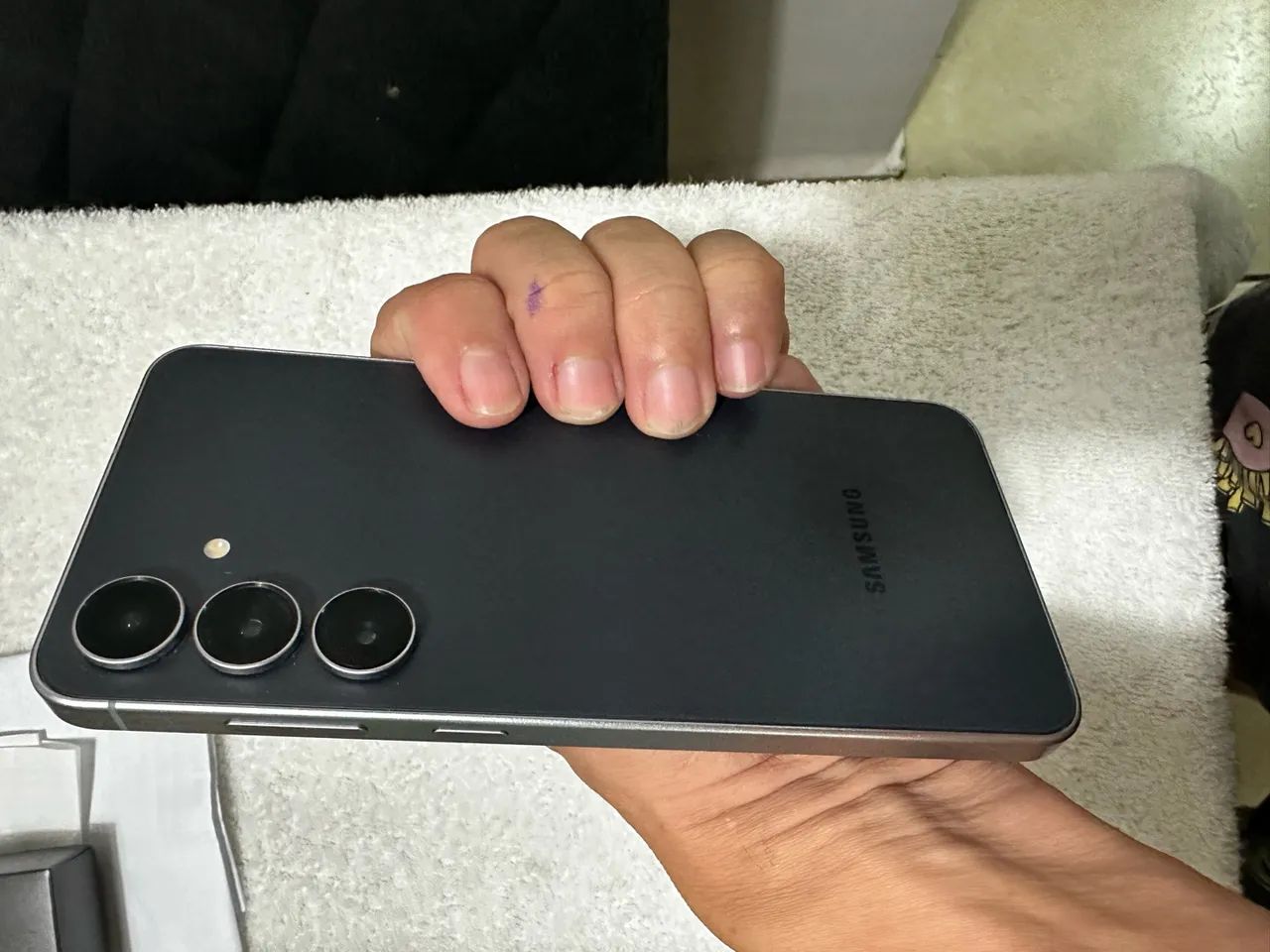 Samsung S25 FE NA GARANTIA ZERADO - Foto 4