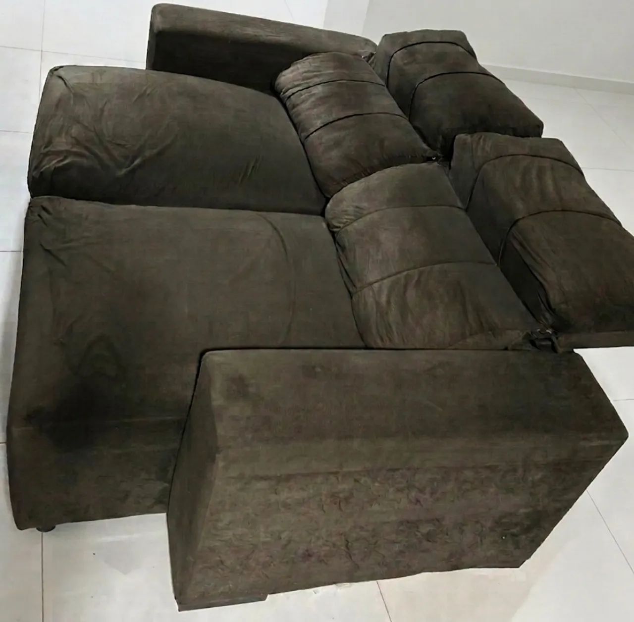 Sofá retrátil R$ 800,00