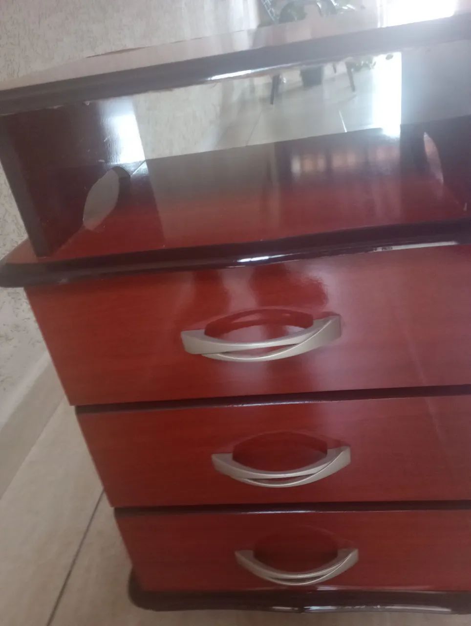 Vende se 2 Criado mudo mogno  - Foto 2