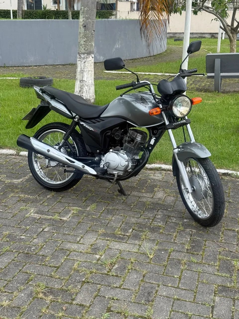 Fan 150 Impecável 