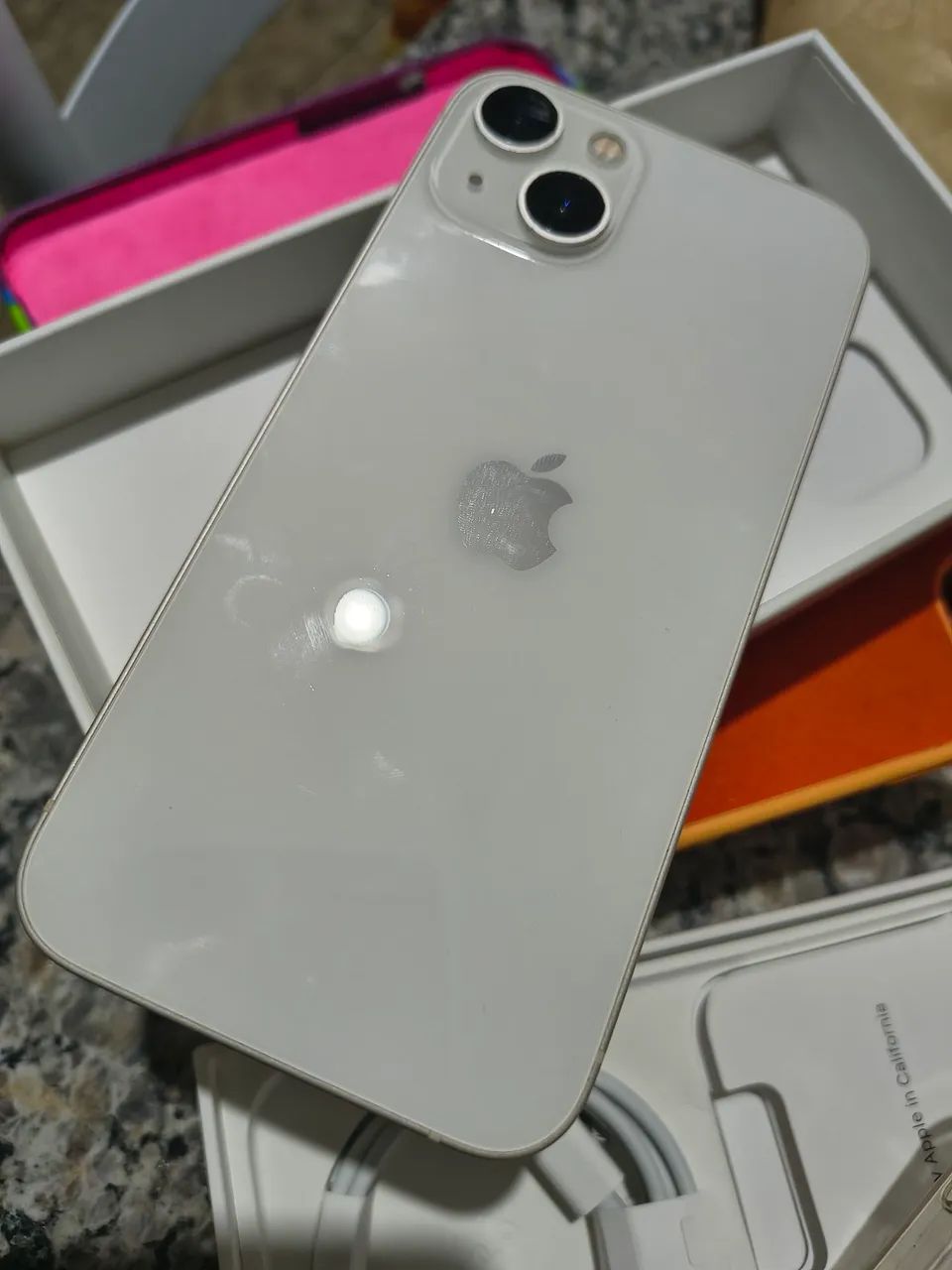 iPhone 13 256 GB + Conjunto de capinhas - Foto 2