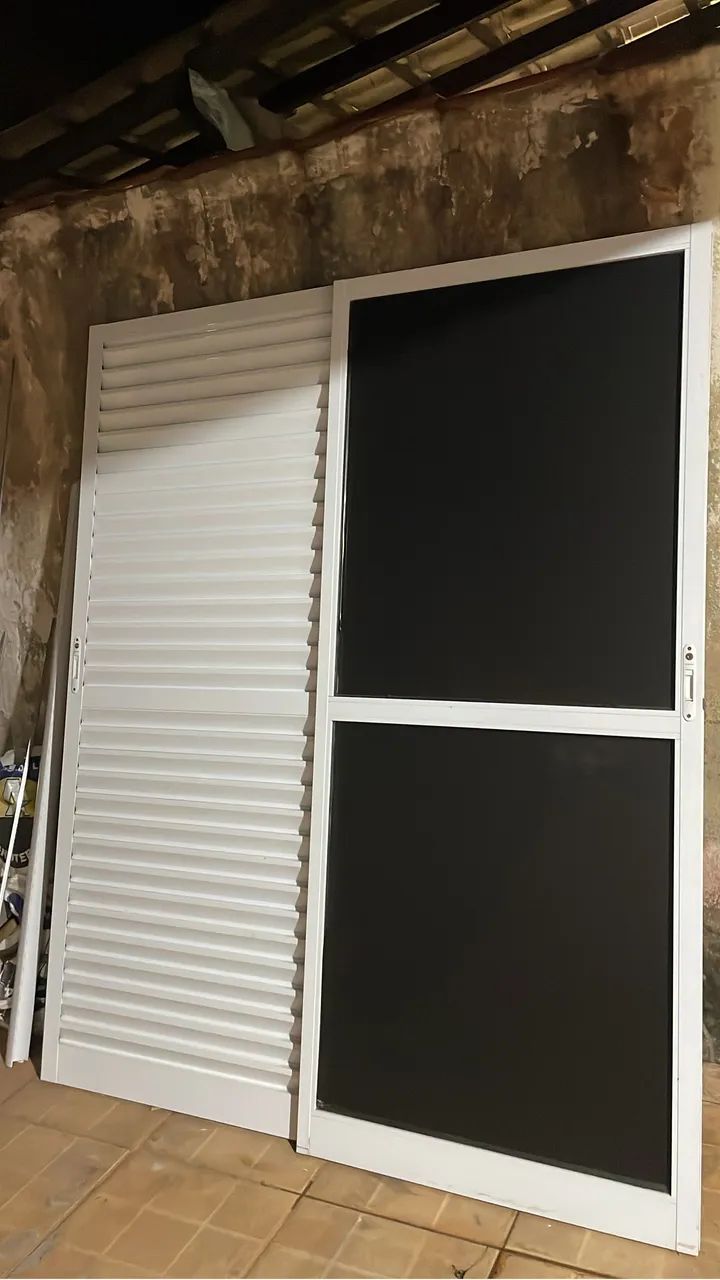 Porta em Alumínio