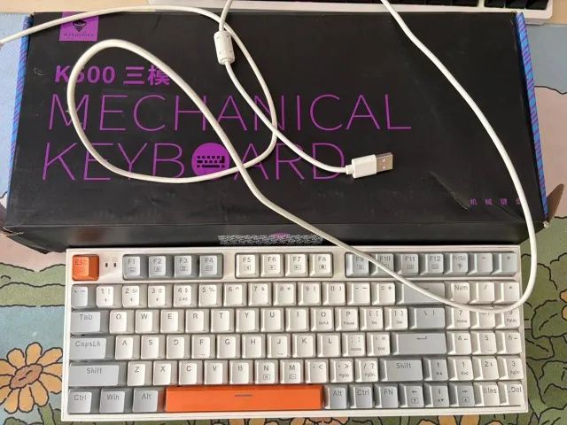 Teclado Mecânico 75% TKL 3 modos ( cabo, wifi e bluetooth) - Foto 2
