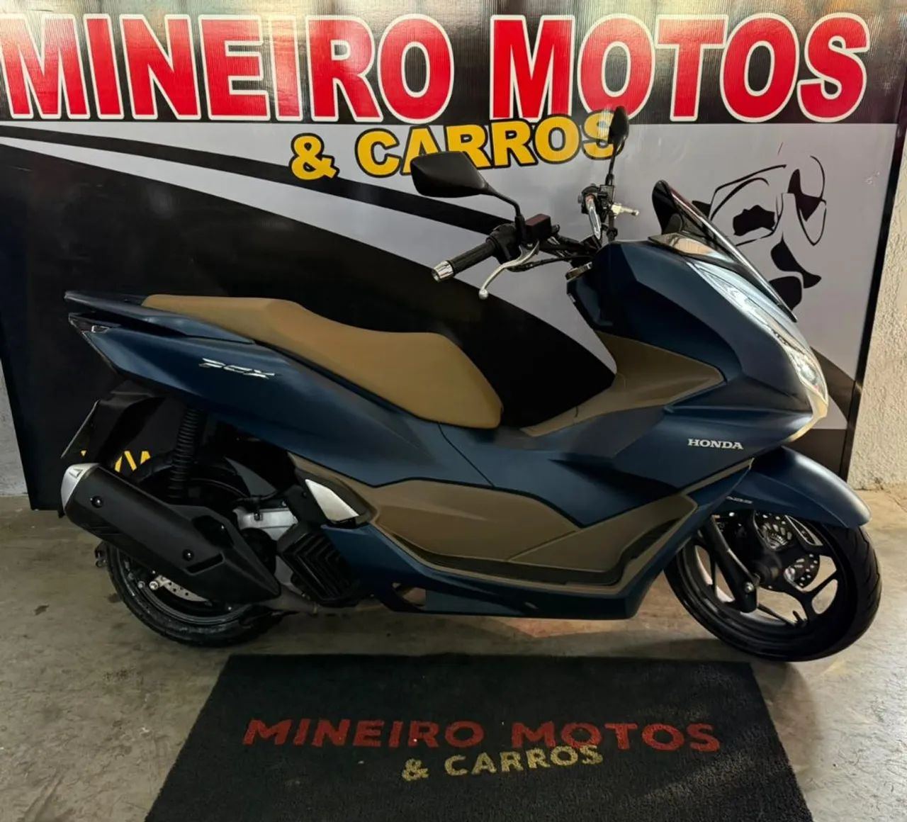 PCX 160 DLX