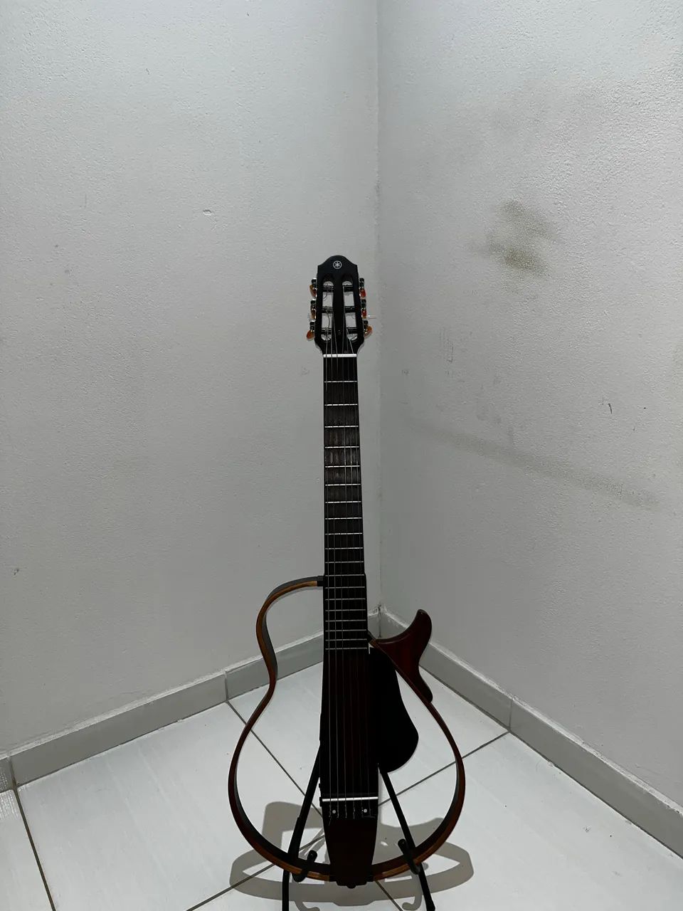 Violão yamaha Silent 200n