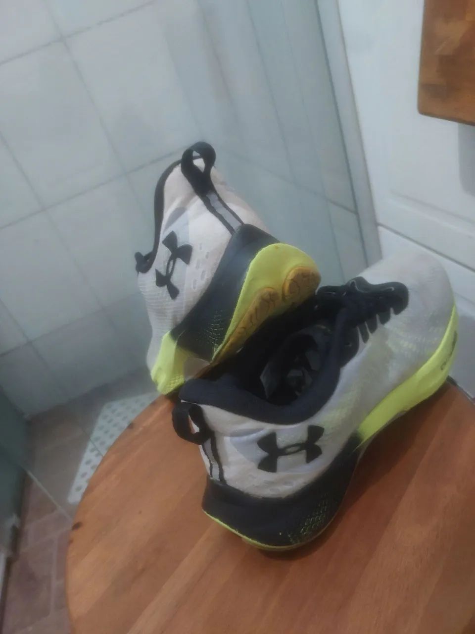 Tênis Under Armour Charged Pulse SE Cinza - Foto 3