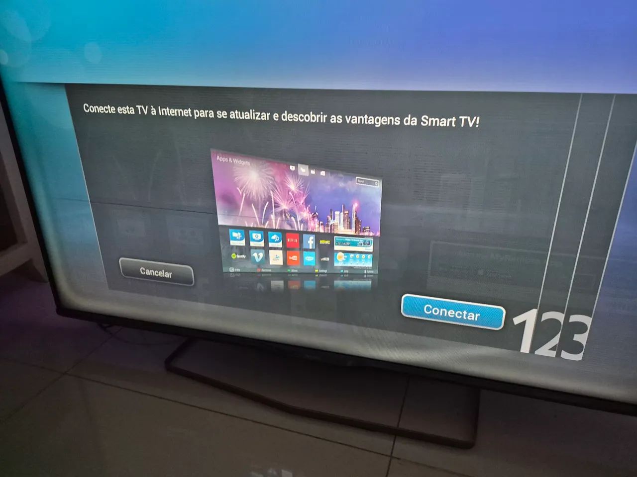 TV PHILIPS  LED AMBLIGHT  - Foto 4