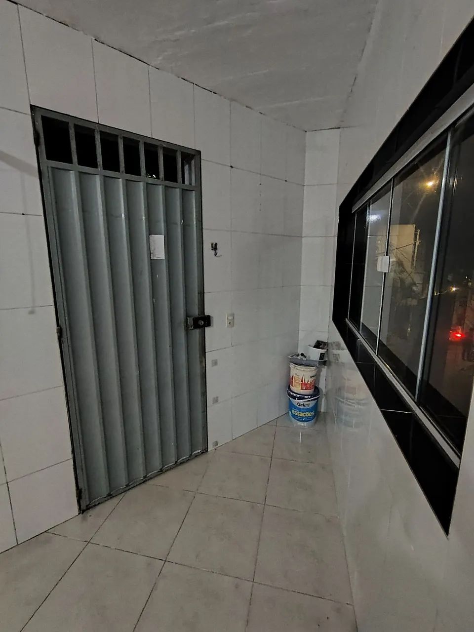 Alugo casa 2 quartos 