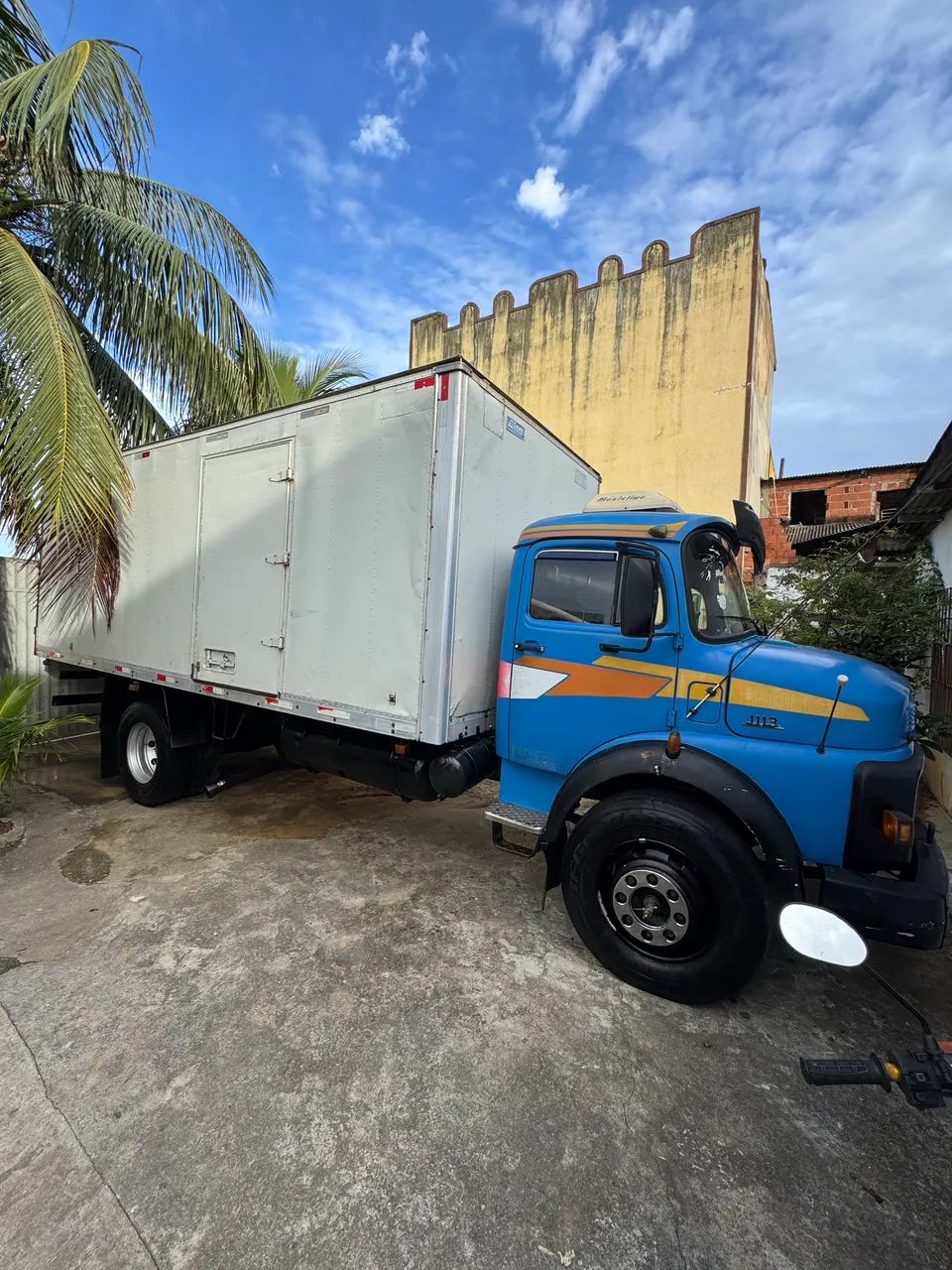 1113 baú  motor 366 do 1620 