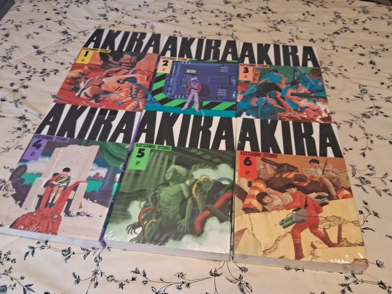 Coleção completa de Akira