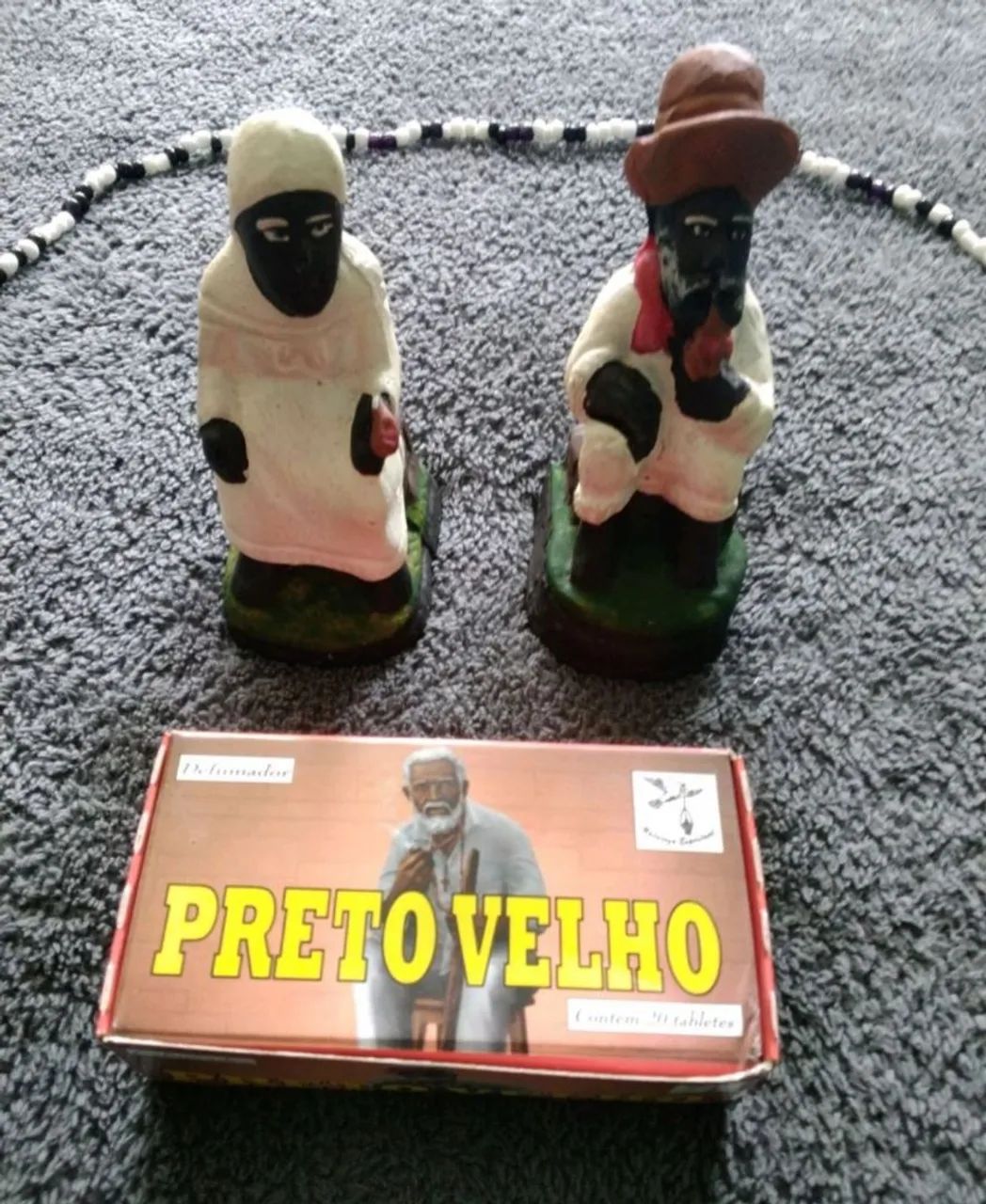 Casal de preto velhos - Foto 2