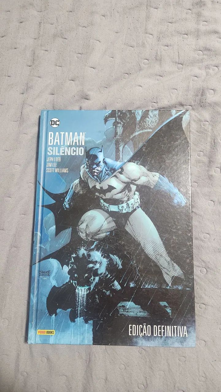 Batman Hush/ Silêncio - Capa Dura