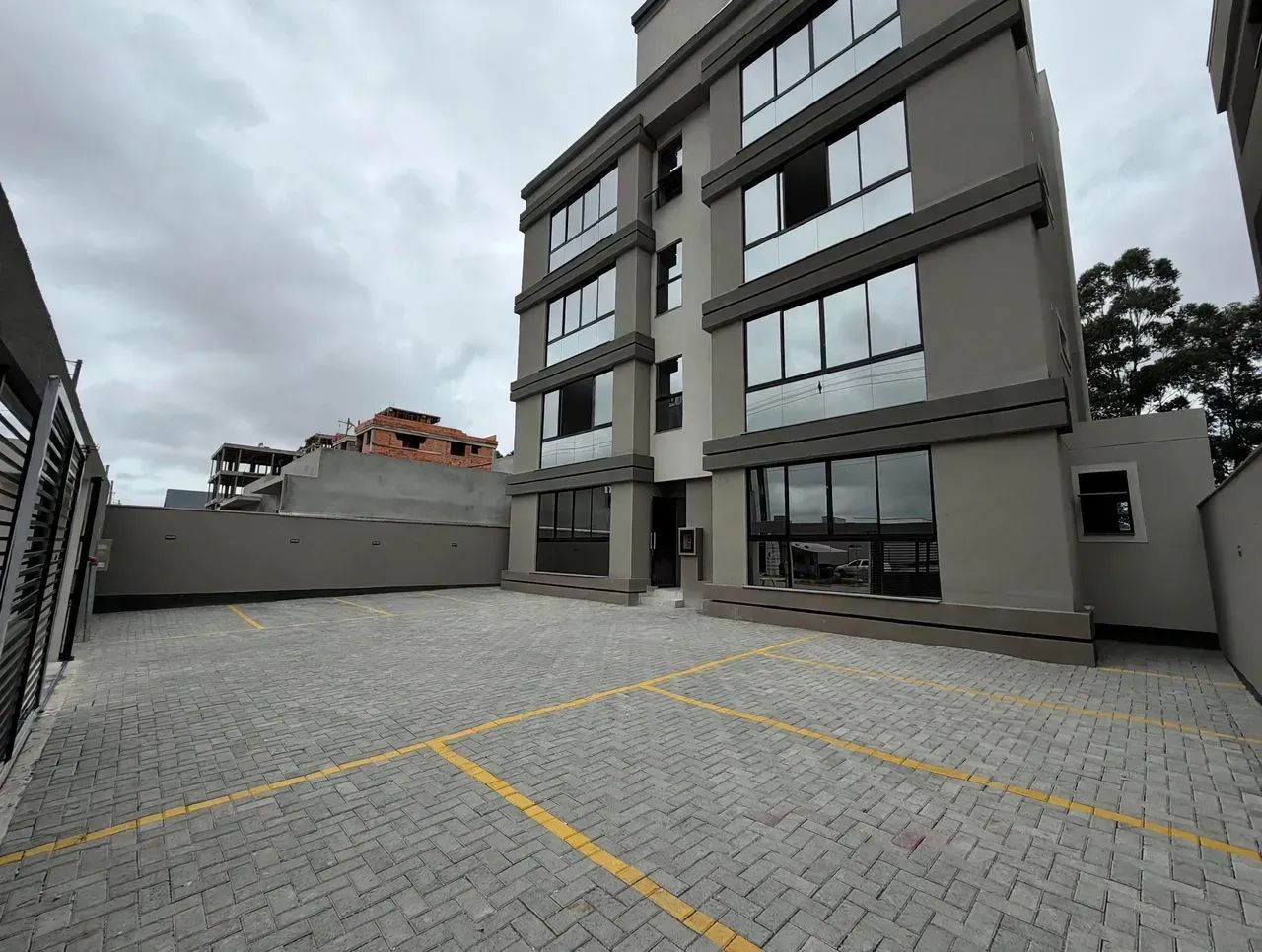 Apartamento com suíte à venda em Tijucas/SC