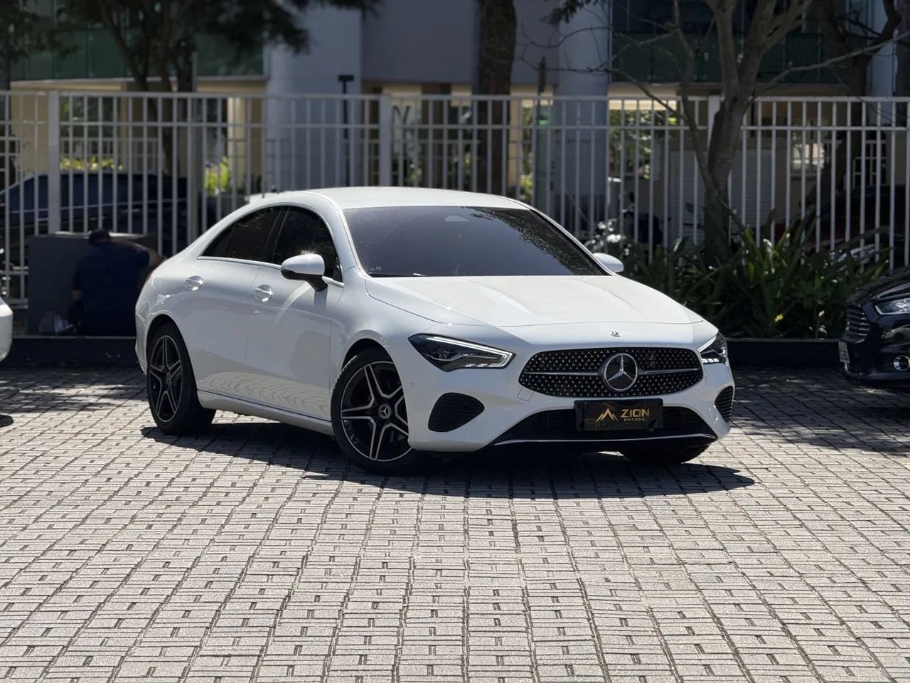 Mercedes-Benz Cla-200 2025