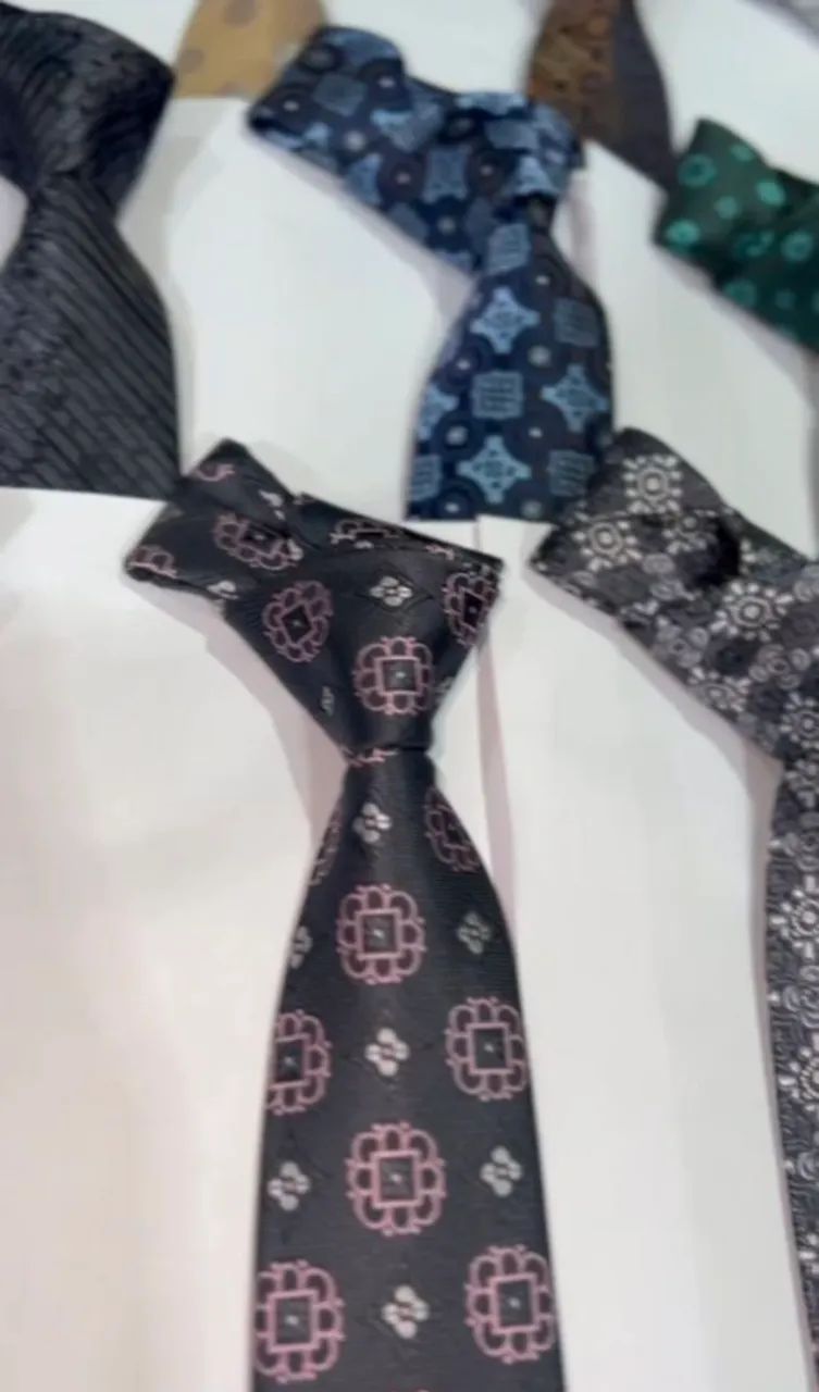 Gravatas Slim Premium para Aniversário & Casamento