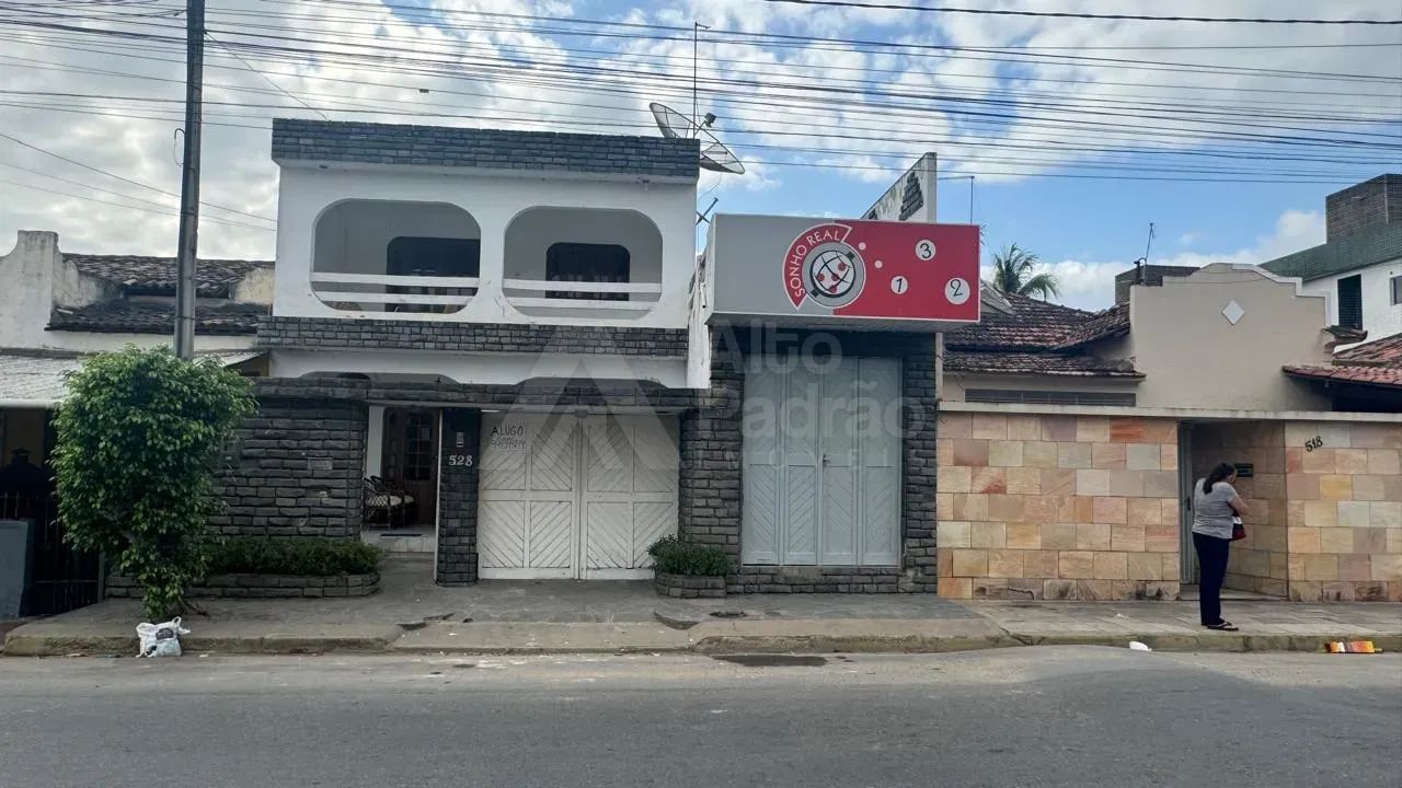 OPORTUNIDADE DE CASA P/ VENDA EM LIMOEIRO-PE