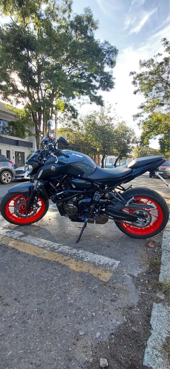 Vendo MT 07 extremamente nova e revistada  - Foto 4