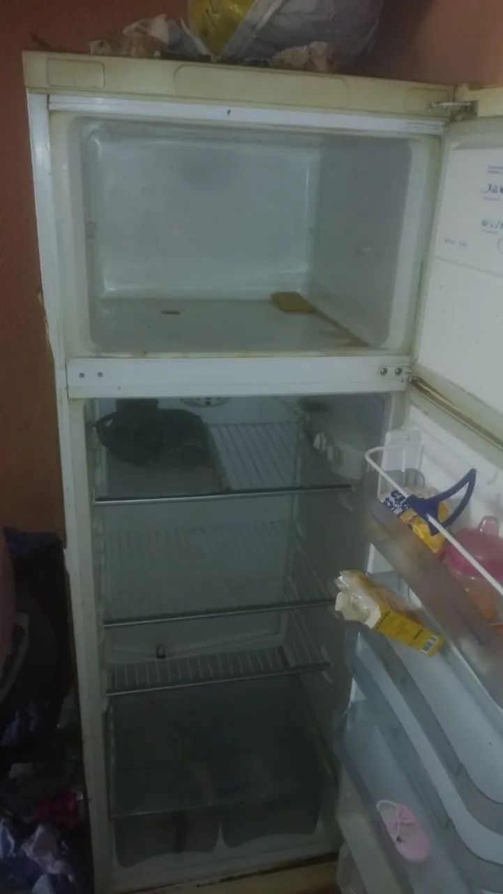 Vendo geladeira  - Foto 3
