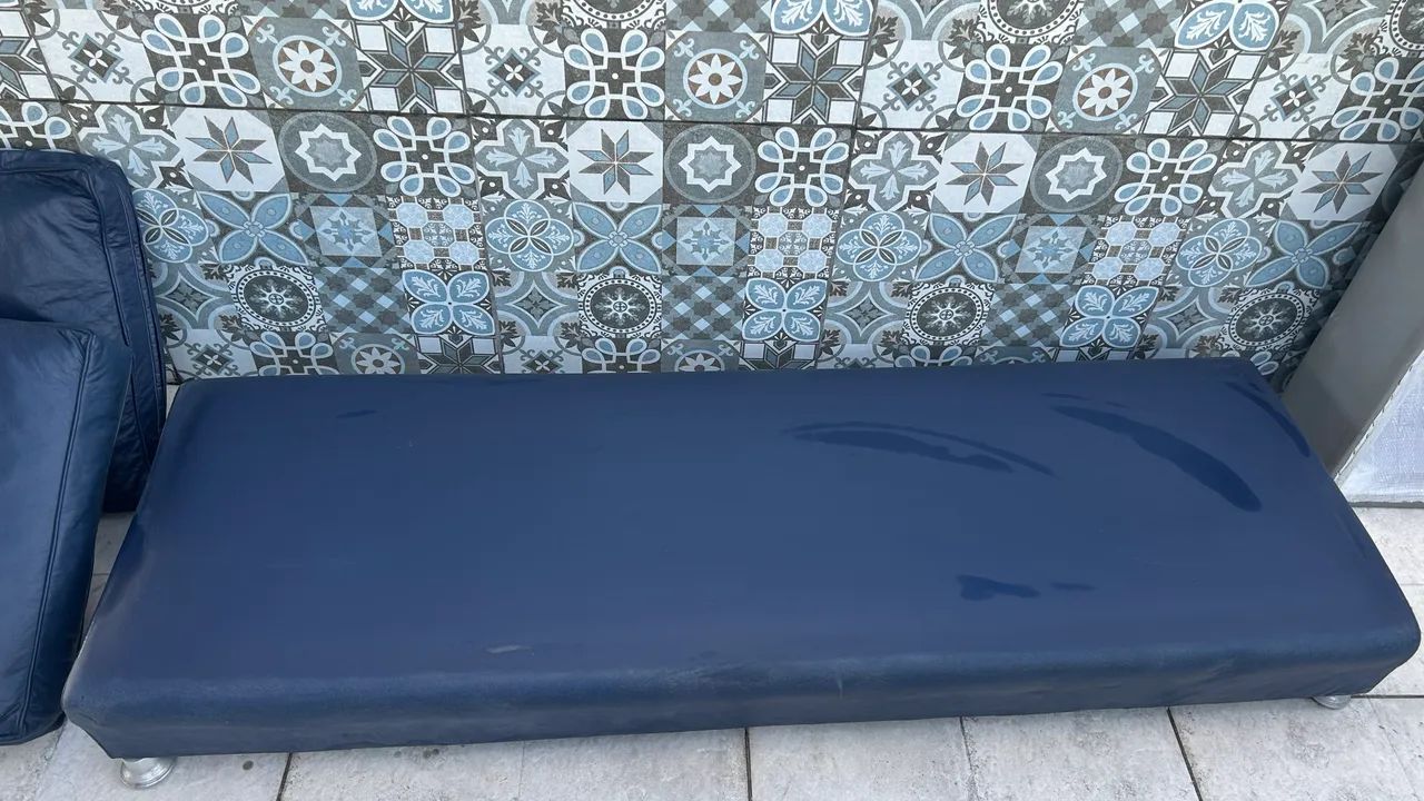 Sofá cama com travesseiros - Foto 3