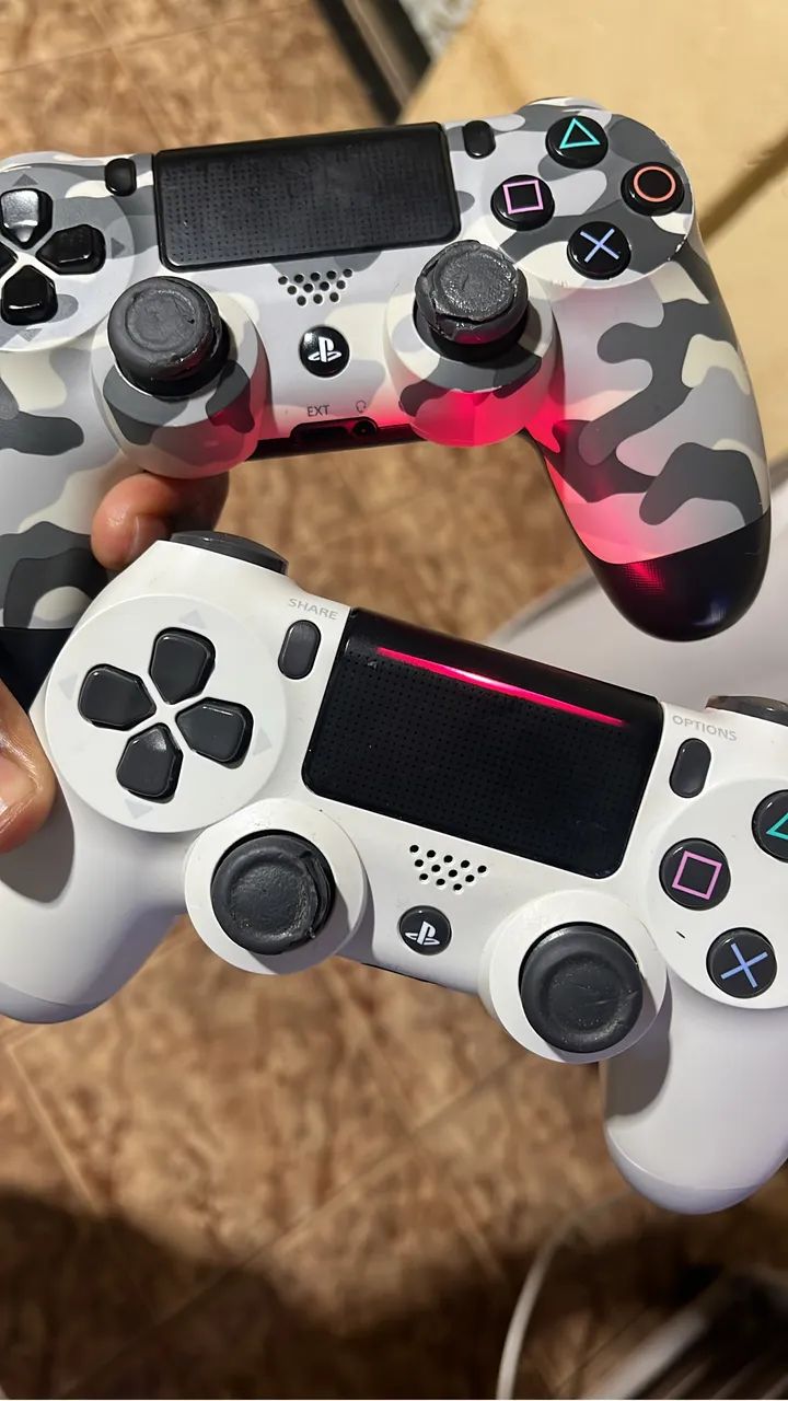 Play4 barato 2 controle  - Foto 2