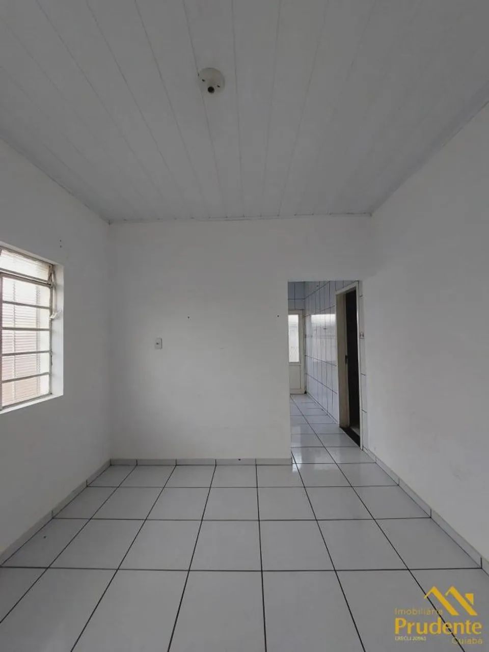 Comercial para Venda em Cuiabá, Cidade Alta, 5 dormitórios, 3 banheiros, 3 vagas - Foto 2