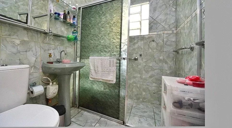 VENDO CASA C/ ÓTIMA LOCALIZAÇÃO  - Foto 4