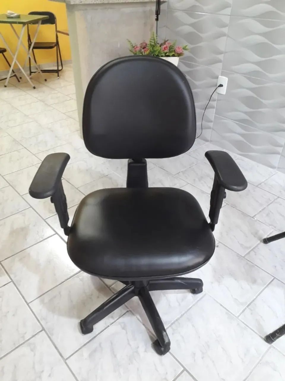 Cadeira de escritório - Foto 2
