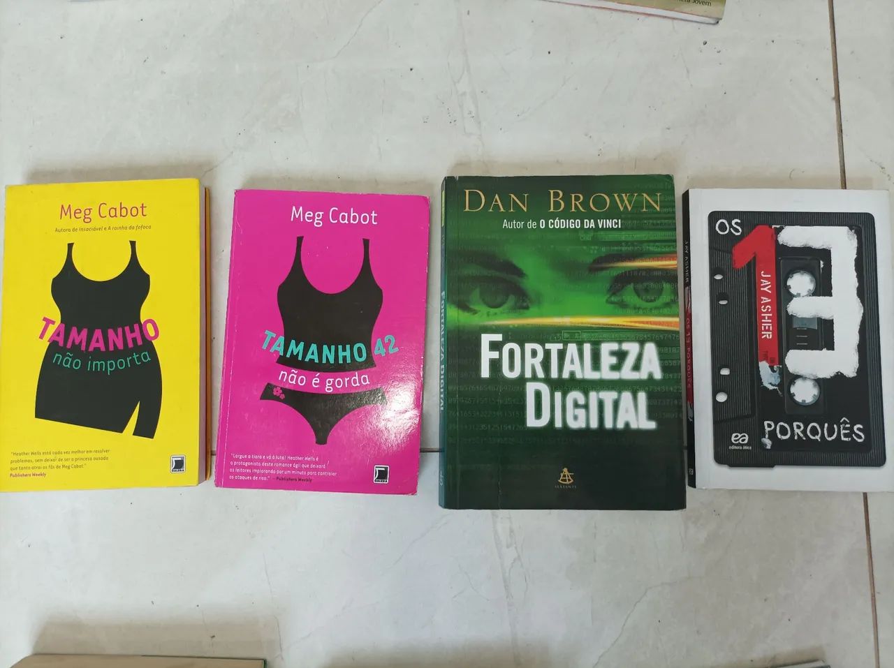 Livros: R$10,00 cada. - Foto 4