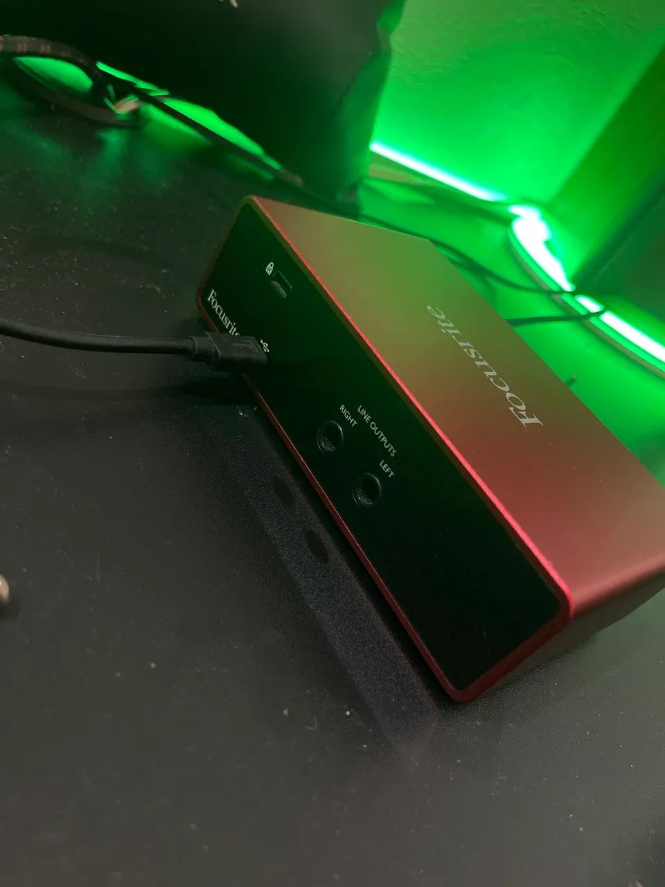 Placa de áudio focusrite 3 geração solo  - Foto 2