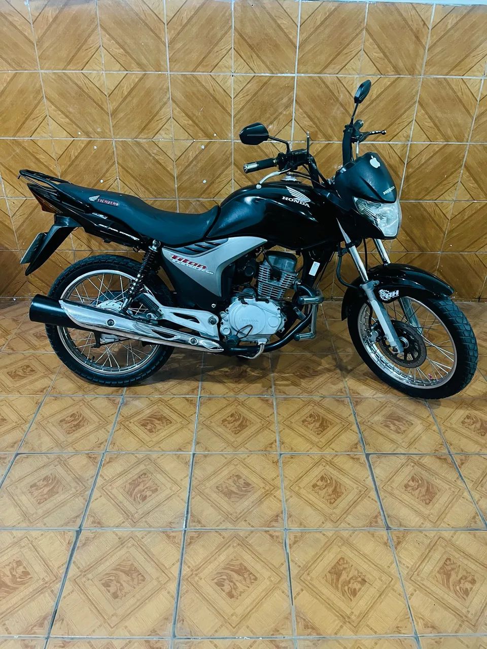 Titan 150 ESD 2013 - Foto 4