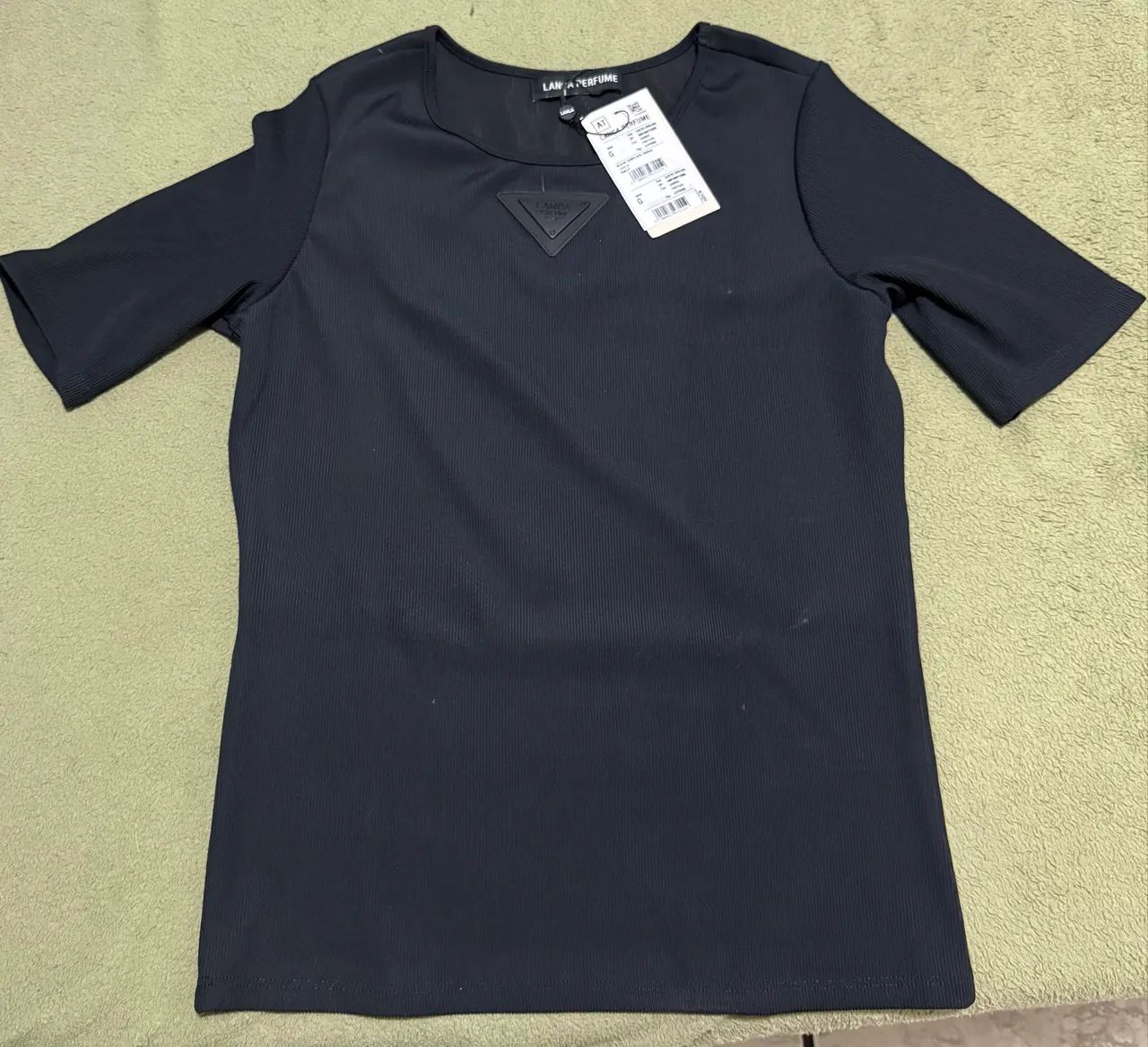 Blusa lança perfume tamanho G - Foto 2