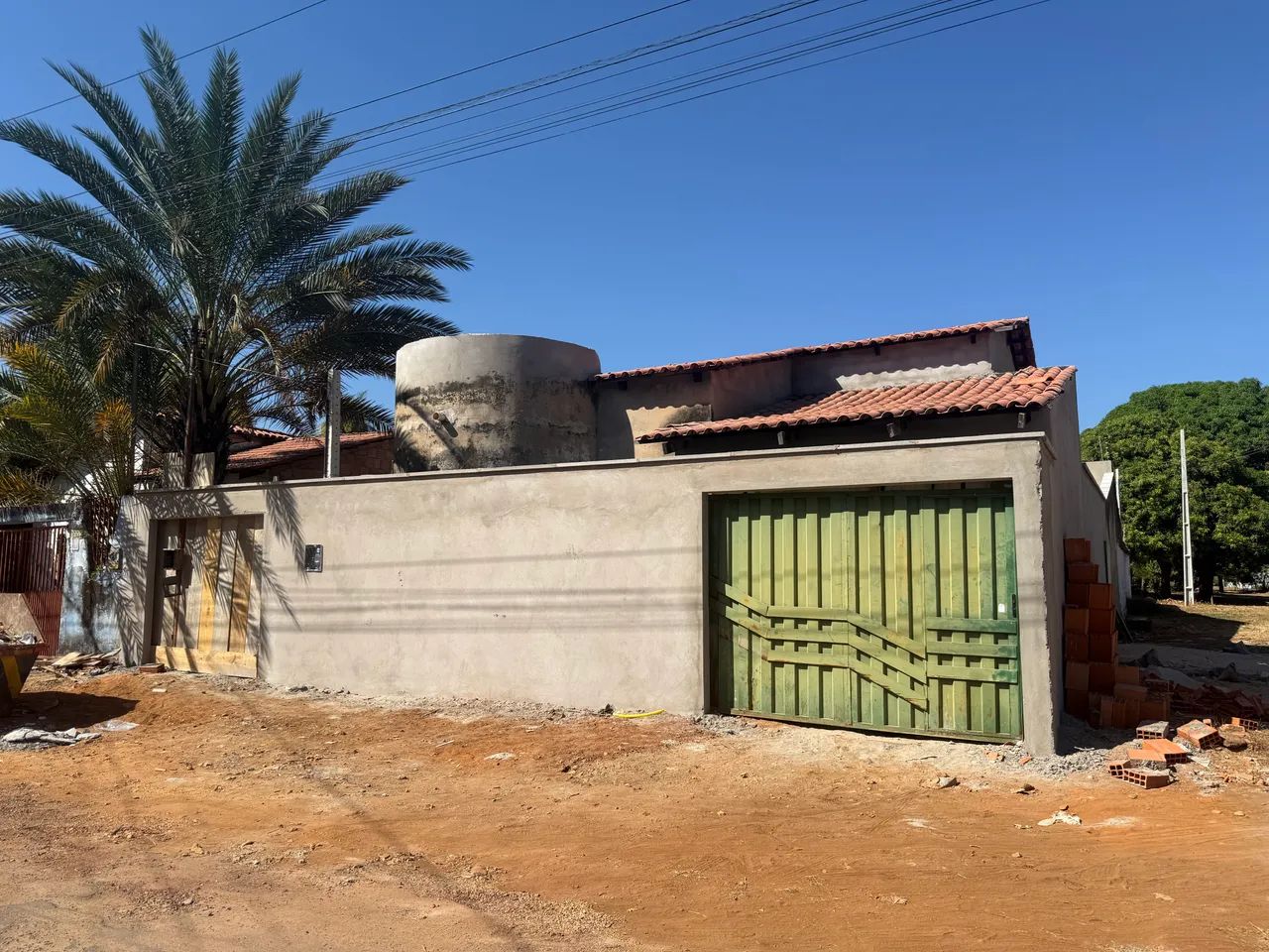 EXCELENTE CASA 704 SUL ÁREA GOURMET - Foto 2