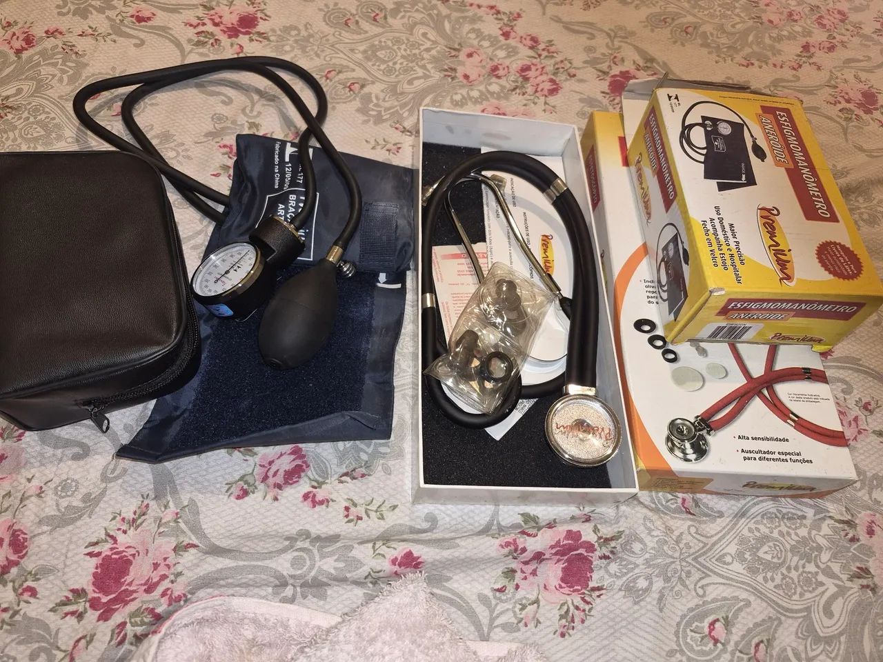 Kit completo esfigmomanometro ,e estetoscópio 